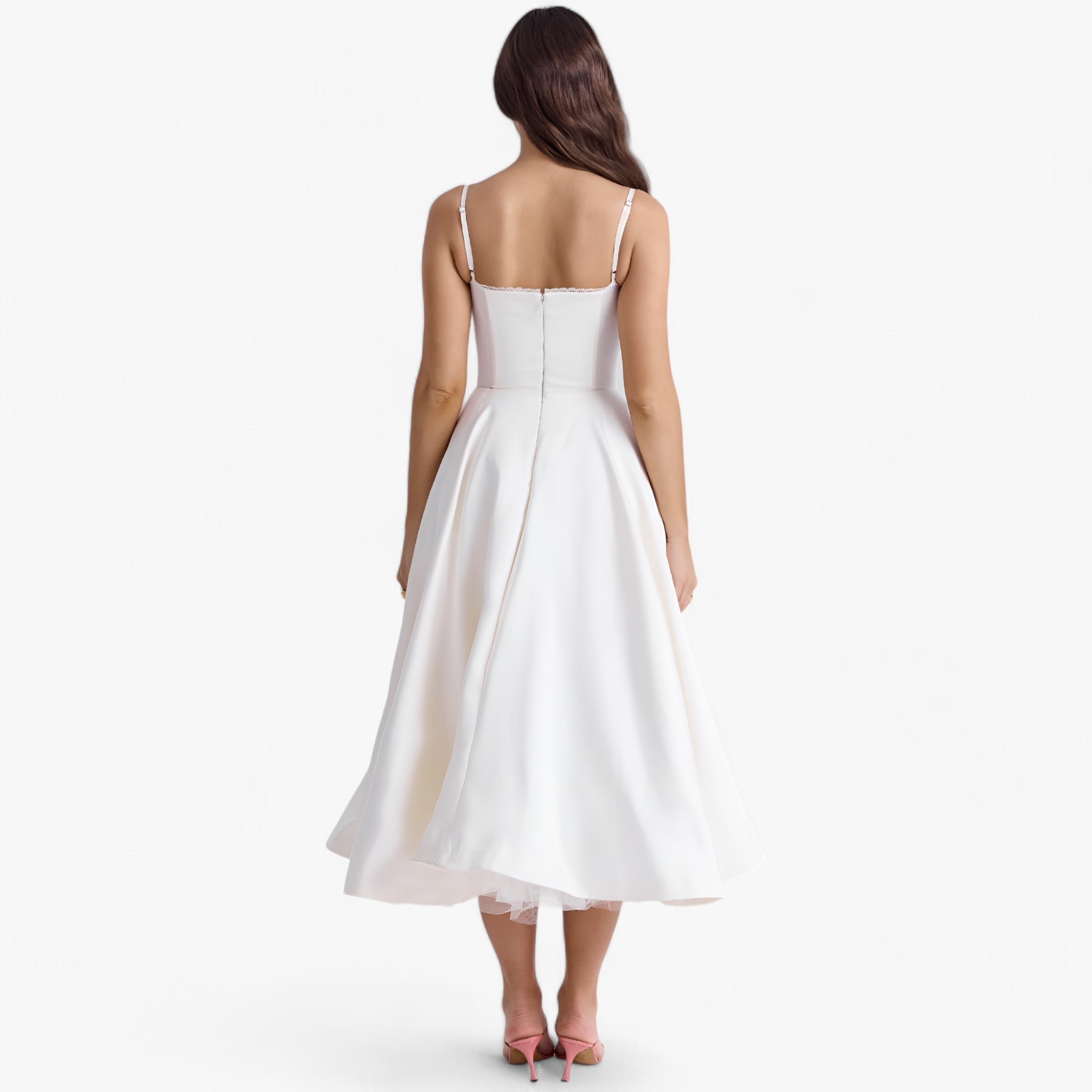 Long Gala Dress with an Elegant Wide-Cut Design