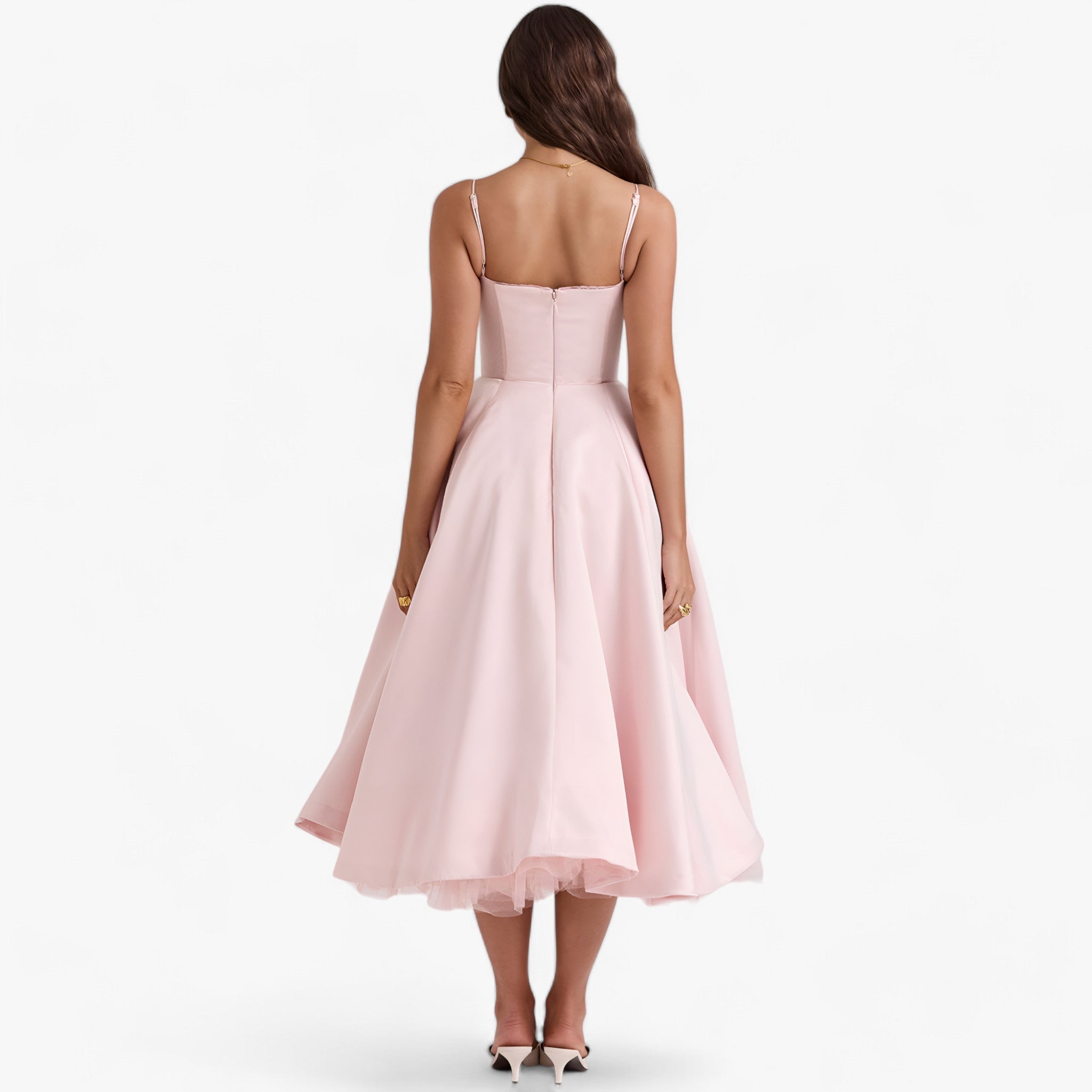 Long Gala Dress with an Elegant Wide-Cut Design